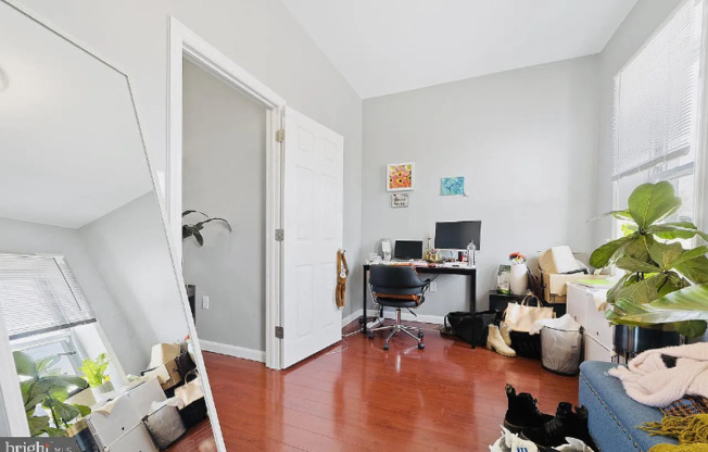 26 N 51 ST