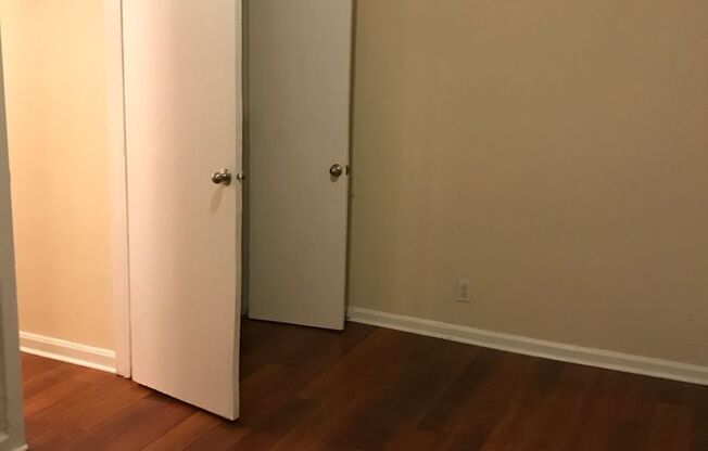 1 bed, 1 bath, 528 sqft, $1,050, Unit 108