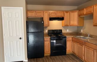 3 beds, 1 bath, 750 sqft, $900, Unit #3