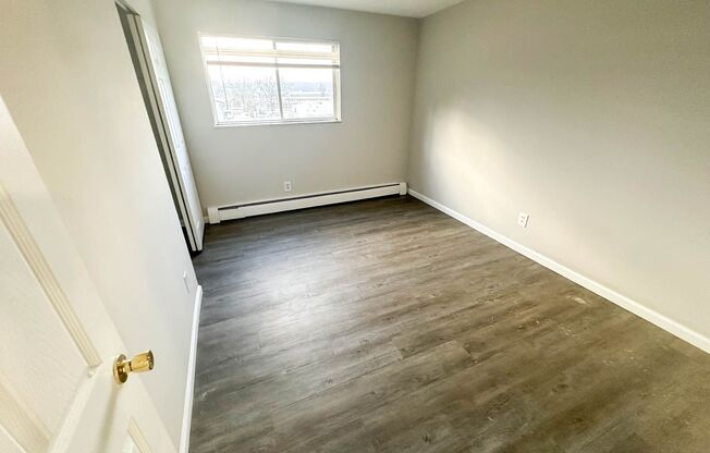 1 bed, 1 bath, 560 sqft, $825, Unit 720-31
