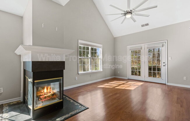 8401 SOUTHGATE CMNS DR