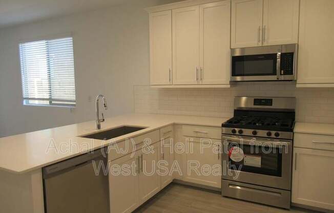 5834 N 90 DR