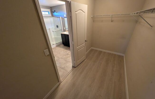 4 beds, 2.5 baths, $2,400