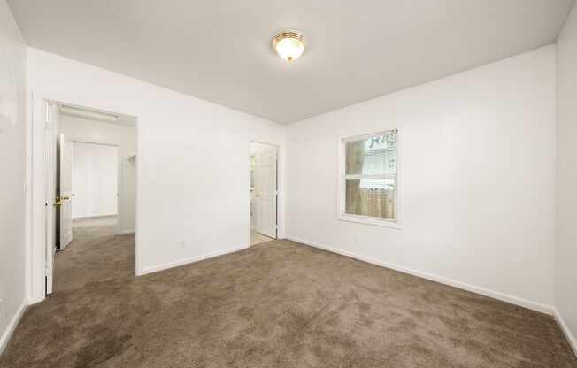 3 beds, 1 bath, 1,000 sqft, $1,750, Unit 3324 6th Ave