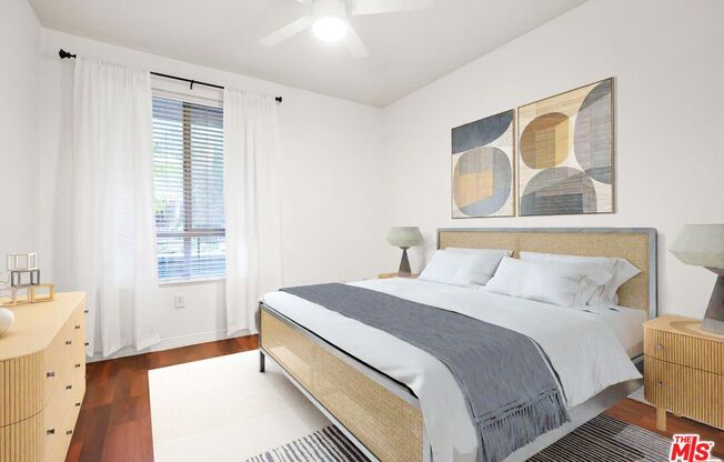 2 beds, 2 baths, 1,042 sqft, $3,100, Unit 115