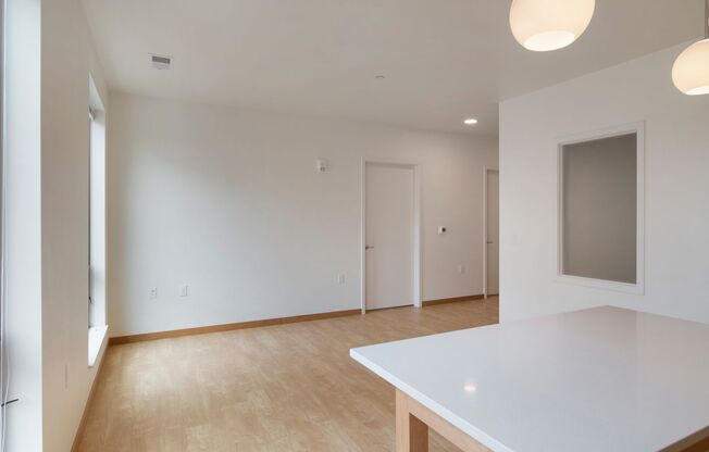2 beds, 1 bath, 773 sqft, $1,310, Unit A223