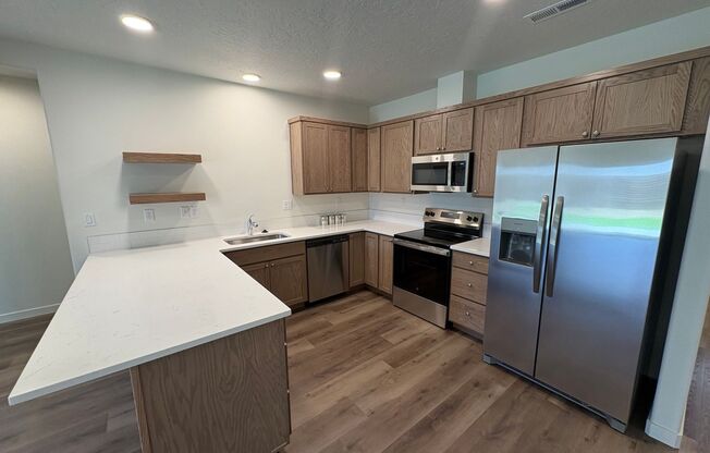 Brand New Stunning 3 Bed/2.5 Bath Townhouse-Old Farm District