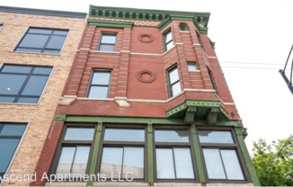 1859 W Chicago