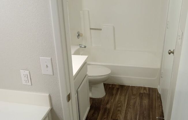 2 beds, 1.5 baths, 775 sqft, $1,595, Unit B-216