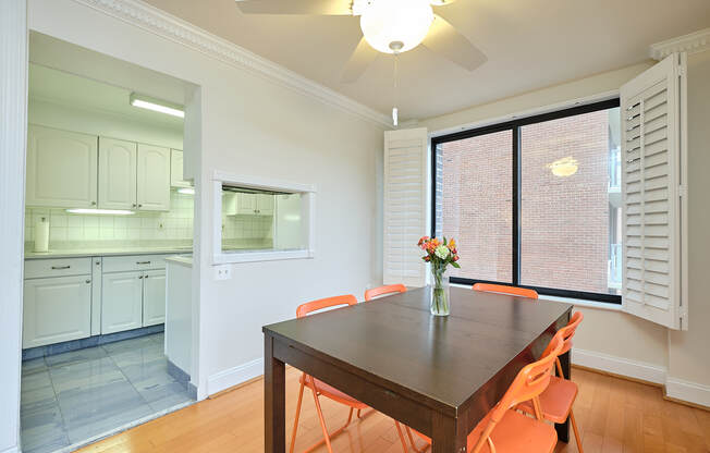 2501 Calvert St. NW #511