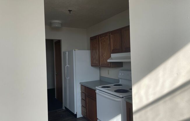 1 bed, 1 bath, 600 sqft, $925, Unit 909