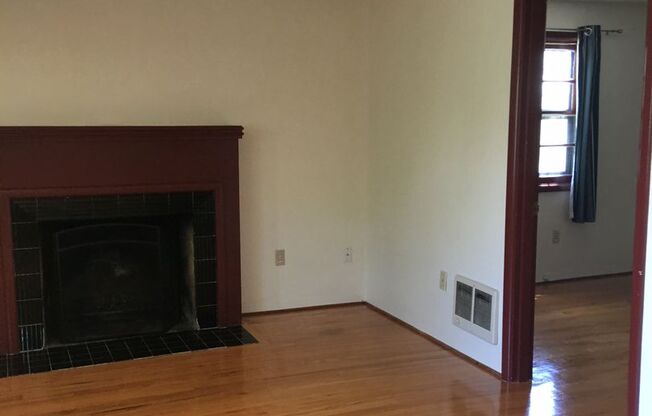 1 bed, 1 bath, $1,350