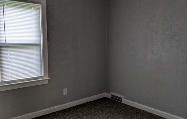 11285 Christy- 3 BEDS & 1.5 BATH FOR RENT!