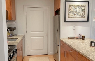 1 bed, 1 bath, 740 sqft, $5,200, Unit 509