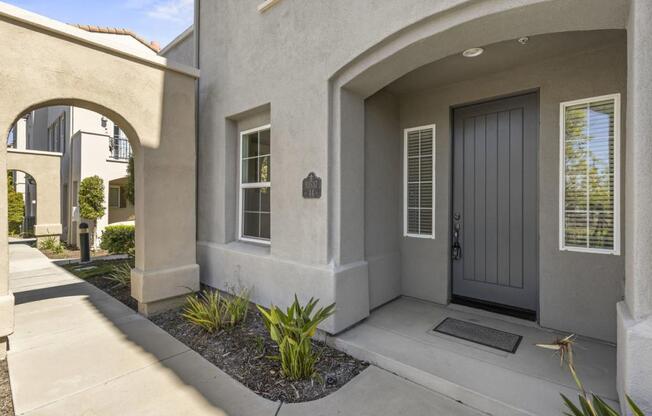 10537 ZENOR LN