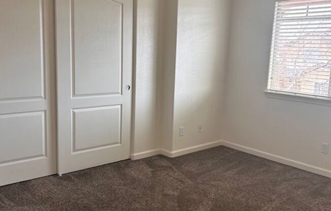 1 bed, 1 bath, $1,995