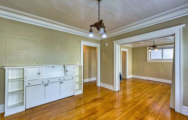 Studio, 1 bath, 500 sqft, $895, Unit 28