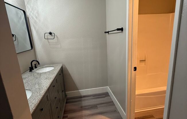 1 bed, 1 bath, 714 sqft, $1,995, Unit 038