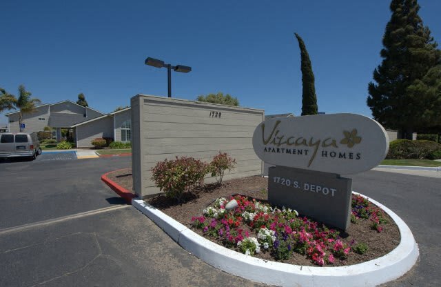 Monument Sign at VIZCAYA APARTMENTS, SANTA MARIA, CA