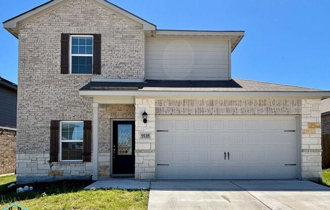 Welcome home to this 3bed/2.5bath GORGEOUS 2 story home, conveniently located in Converse near Randolph AFB.