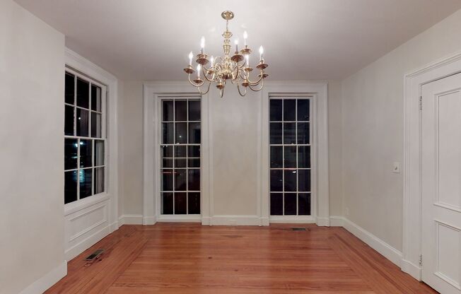 Gorgeous 3-Bedroom Apartment in Wooster Square!