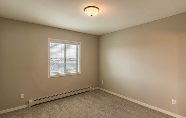3 beds, 2 baths, 1,301 sqft, $1,700, Unit 102