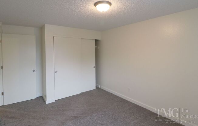 2 beds, 1 bath, 800 sqft, $1,299, Unit 26