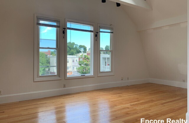 6 Bowdoin Park