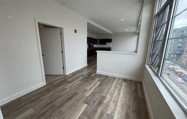 1 bed, 1 bath, 937 sqft, $3,500, Unit 502
