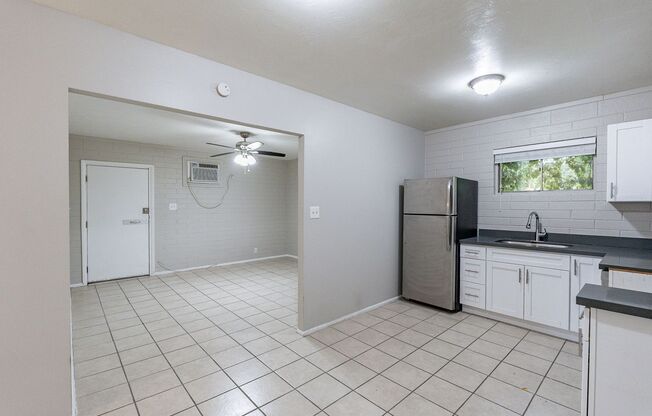 Beautiful Renovations One and Two Bedrooms Located in the Heart of Tempe!