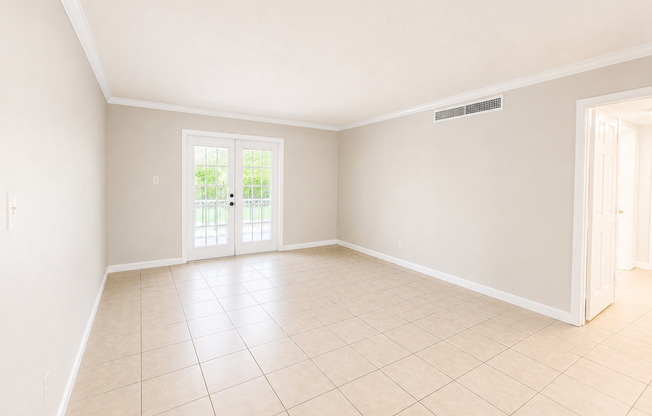 2 Bed / 2 Bath Condo. In Altamonte Springs, Available Now !