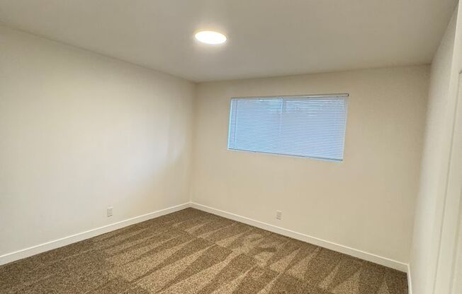 2 beds, 1 bath, 850 sqft, $1,295, Unit 523-01-16