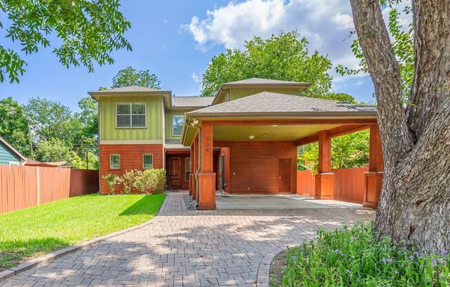 UT PRE-LEASE: Beautiful, Recently Constructed 6 bed/ 4 ba home in North Loop Area, Mins to UT