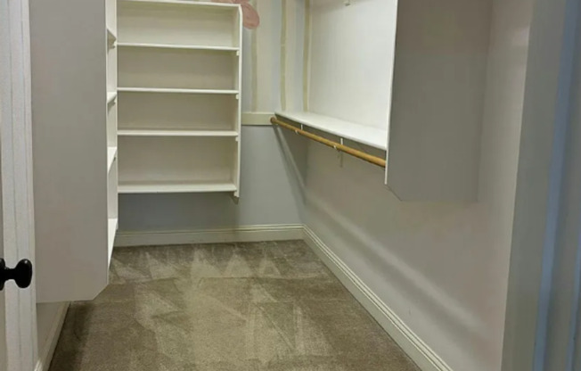 4 beds, 2.5 baths, $3,199