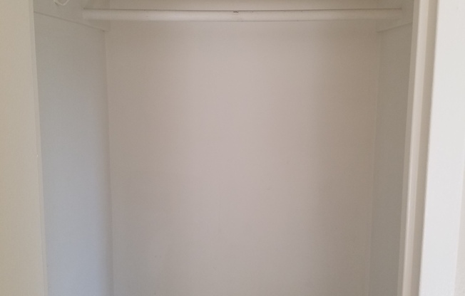 1 bed, 1 bath, 589 sqft, $1,400, Unit 608