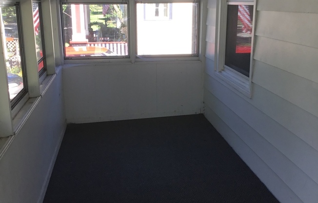 131 N CHICAGO AVE
