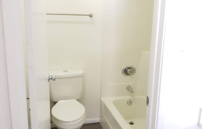 2 beds, 2.5 baths, $1,895