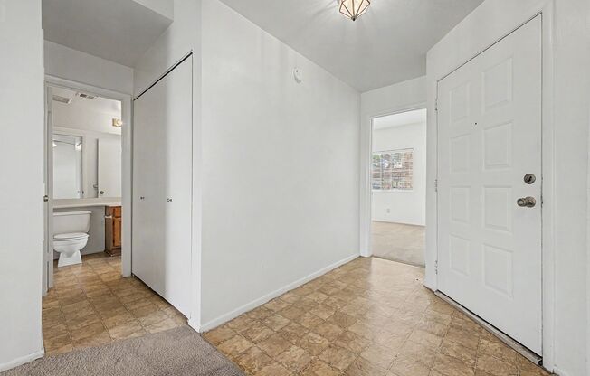 1 bed, 1 bath, $1,175, Unit Unit 1019