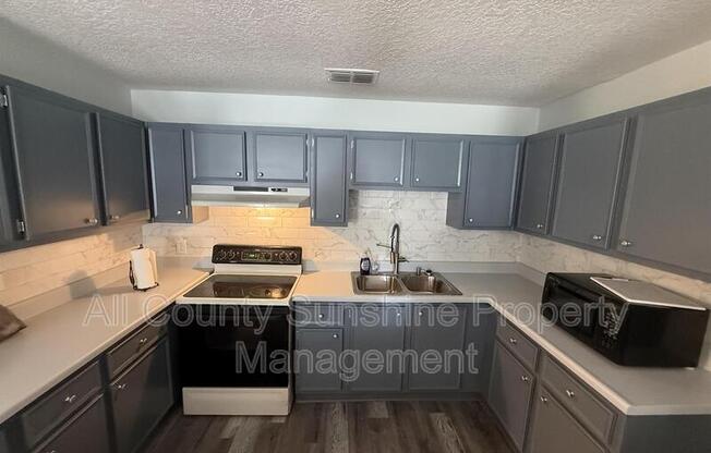 5113 N 45 ST