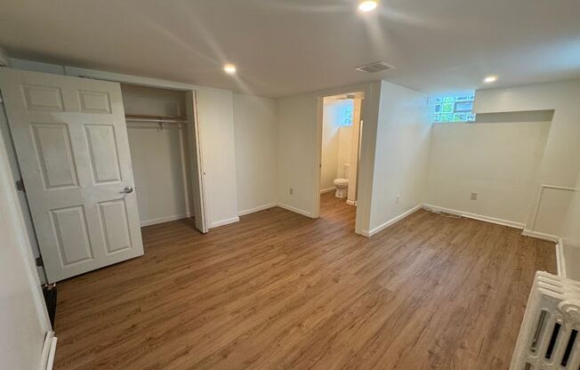 3 beds, 2 baths, $2,325, Unit 114B