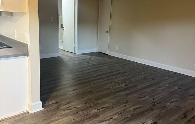 4324 Mammoth Ave LLC