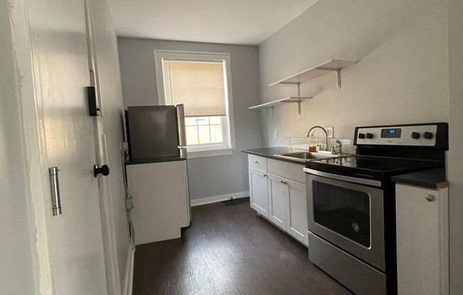2 beds, 1 bath, 675 sqft, $1,200, Unit C-106