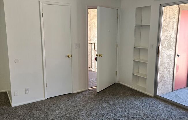 1 bed, 1 bath, 600 sqft, $900