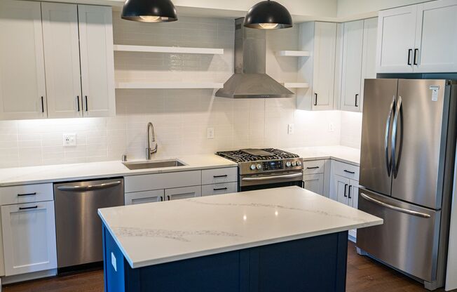 2 beds, 1.5 baths, 1,116 sqft, $2,695, Unit 103