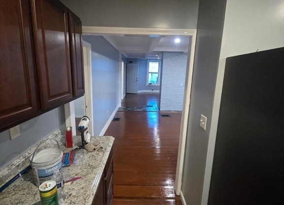 3 beds, 1 bath, 3,003 sqft, $3,200, Unit 1