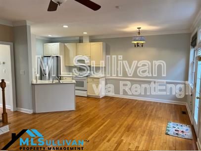 3 beds, 2.5 baths, 1,910 sqft, $2,100