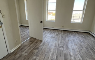 3 beds, 1 bath, $3,200, Unit 3