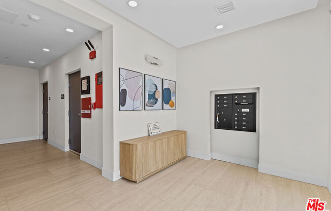 5657 VIRGINIA AVE