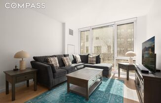 545 W 48 ST
