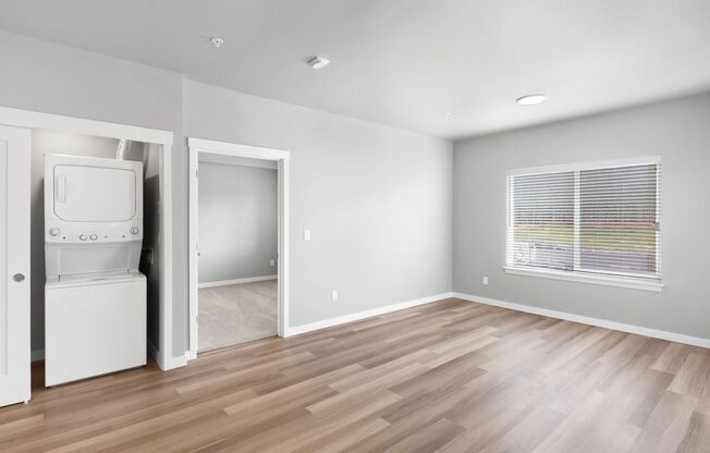 2 beds, 2 baths, 919 sqft, $2,020, Unit 403